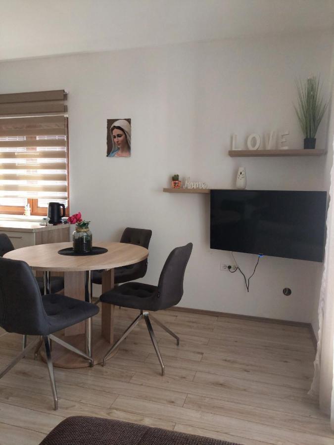 Apartments Stipe Biograd Na Moru Bagian luar foto