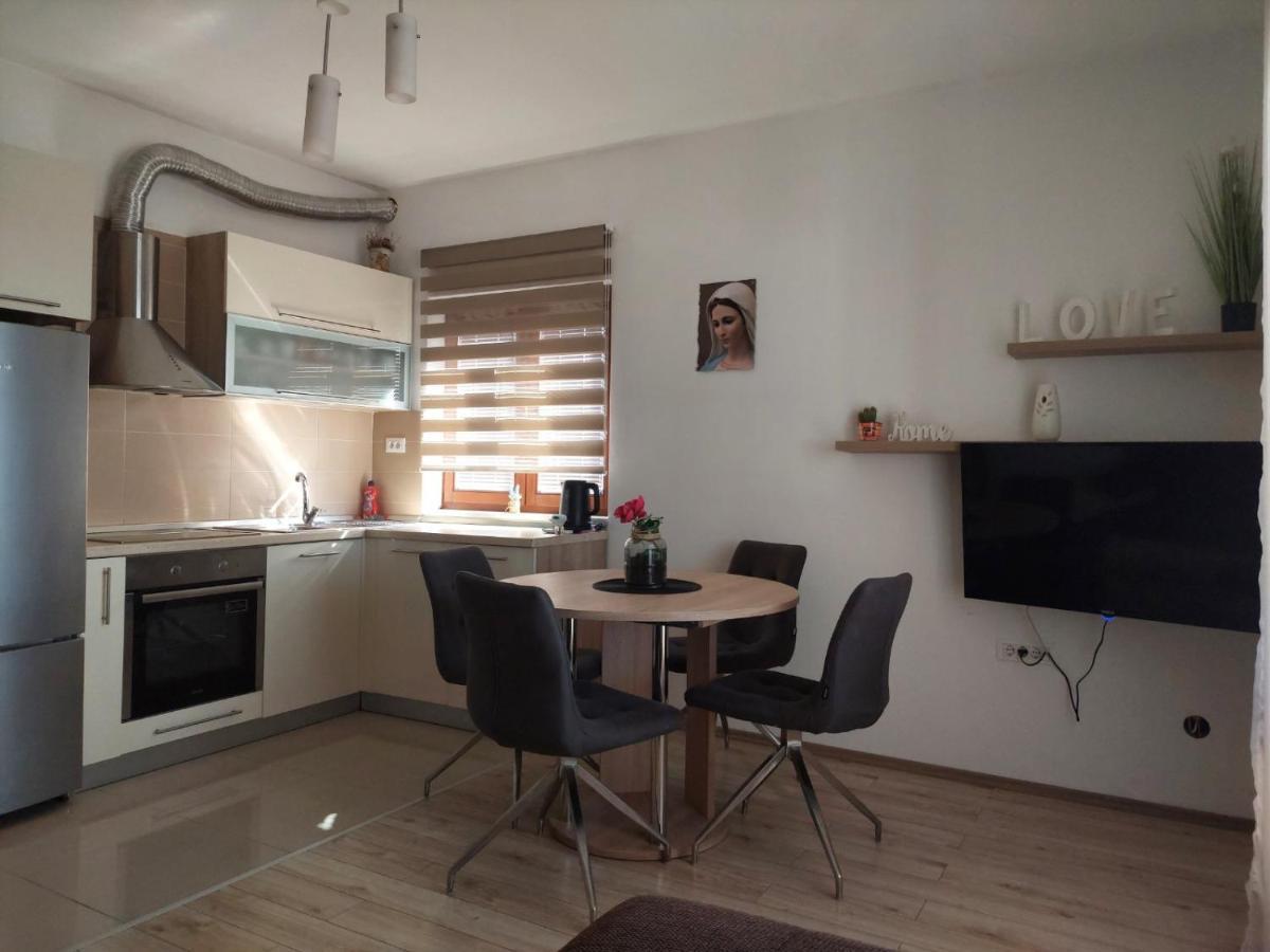 Apartments Stipe Biograd Na Moru Bagian luar foto