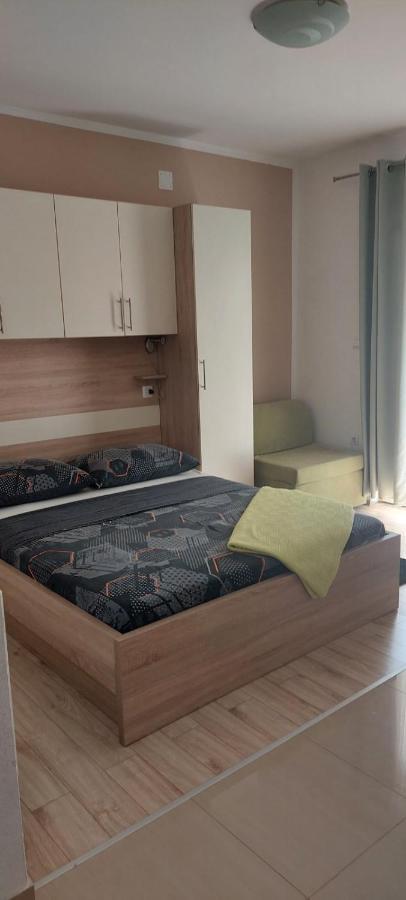 Apartments Stipe Biograd Na Moru Bagian luar foto