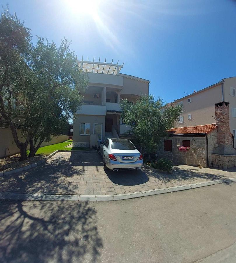 Apartments Stipe Biograd Na Moru Bagian luar foto